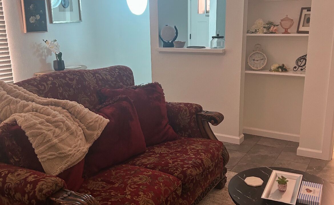 Photo of Livingroom in Joplin