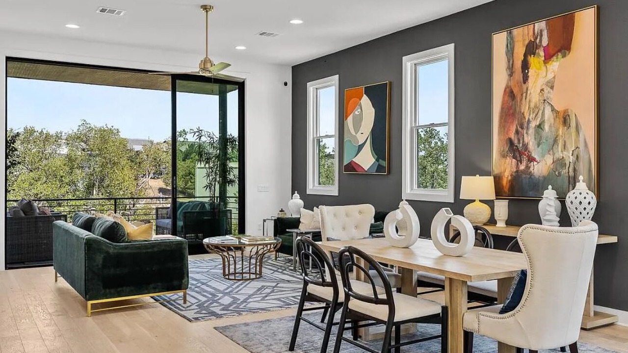 Photo of Livingroom in East Riverside - Oltorf