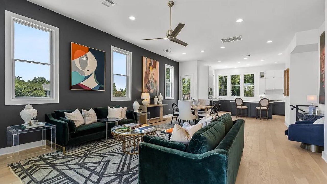 Photo of Livingroom in East Riverside - Oltorf