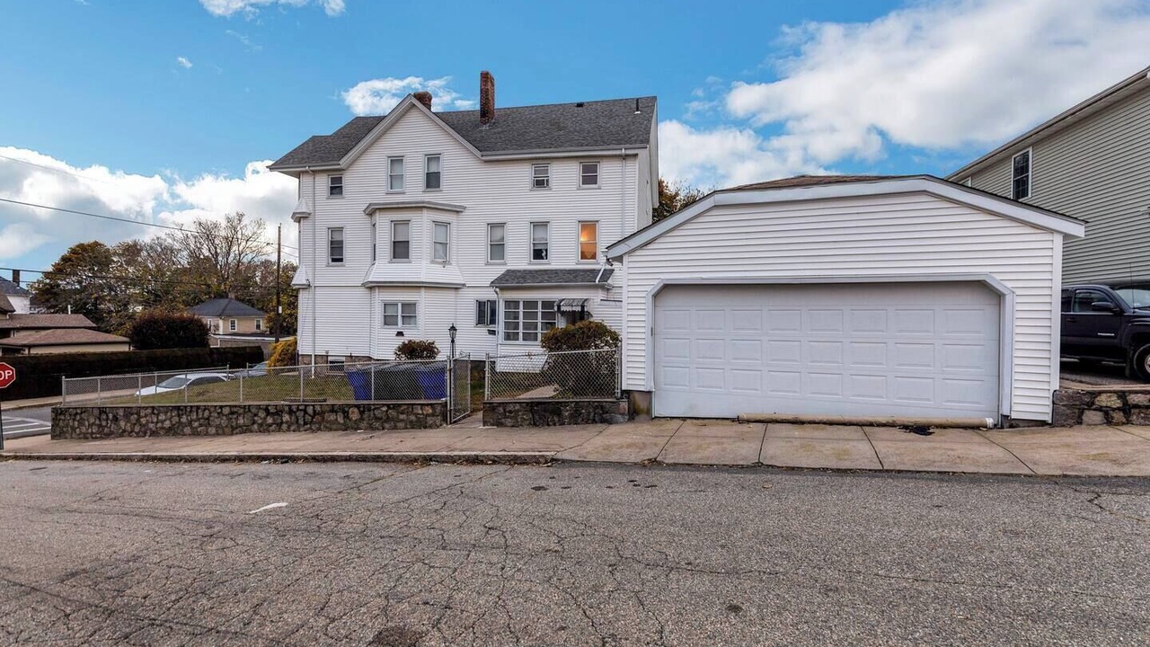 Photo of Outdoor in Fall River