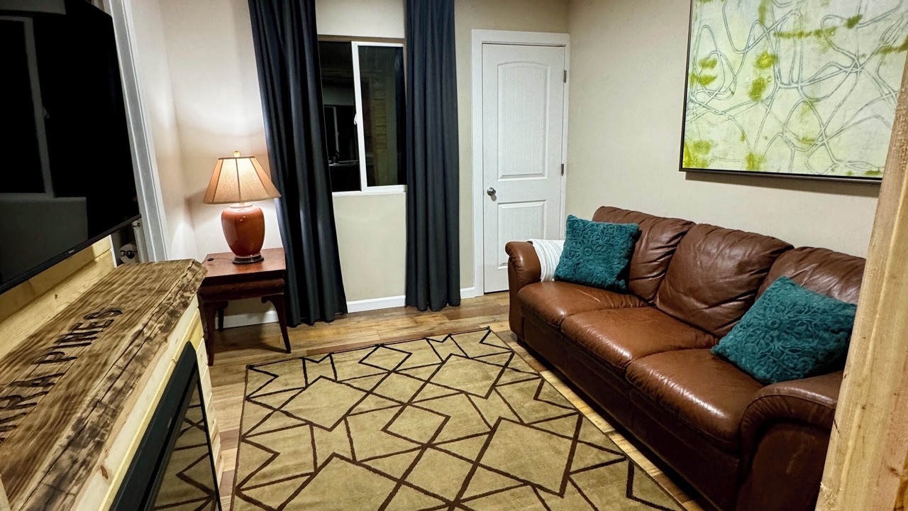 Photo of Livingroom in Echo Lake