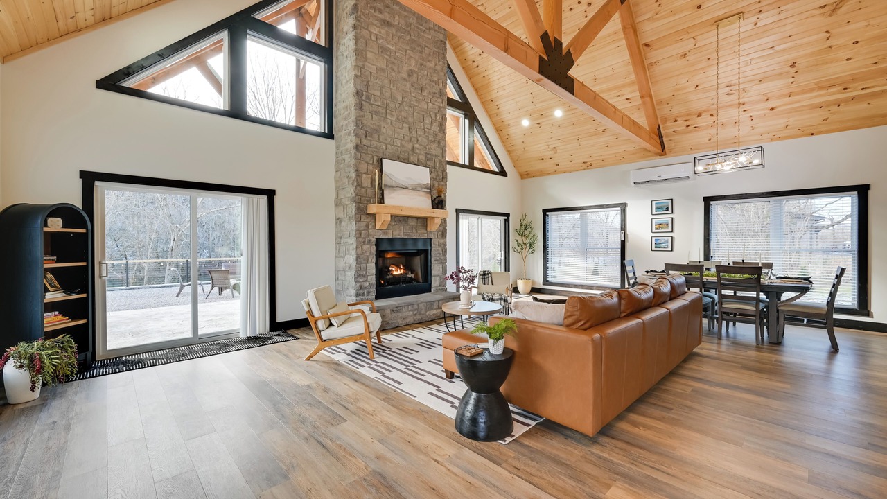 Photo of Livingroom in Burkesville