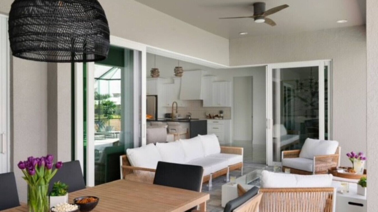 Photo of Others in Pelican