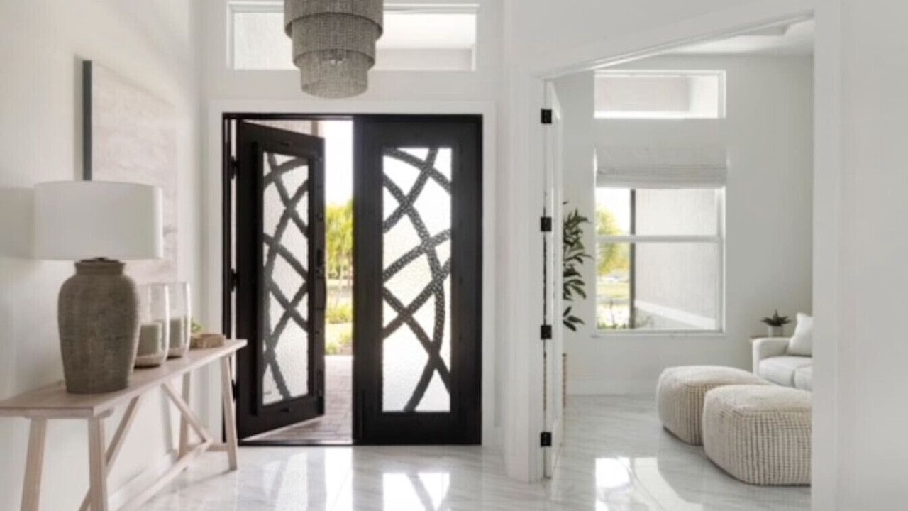 Photo of Others in Pelican