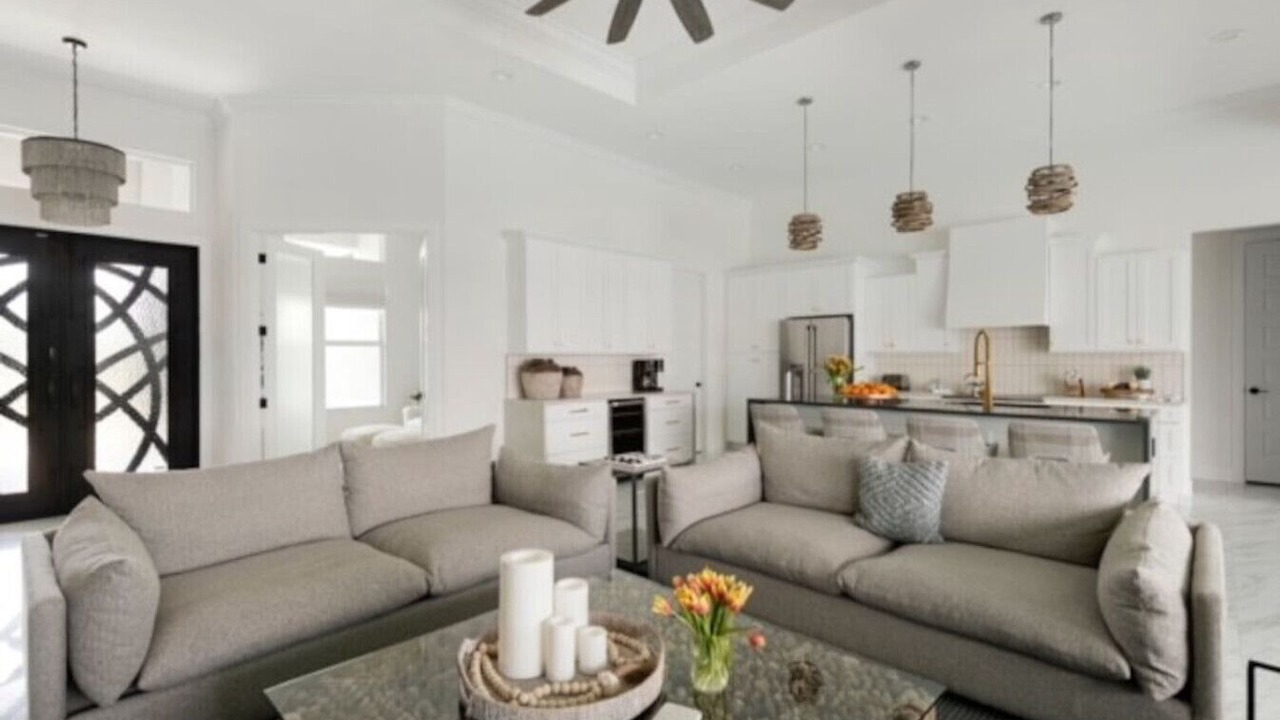 Photo of Livingroom in Pelican