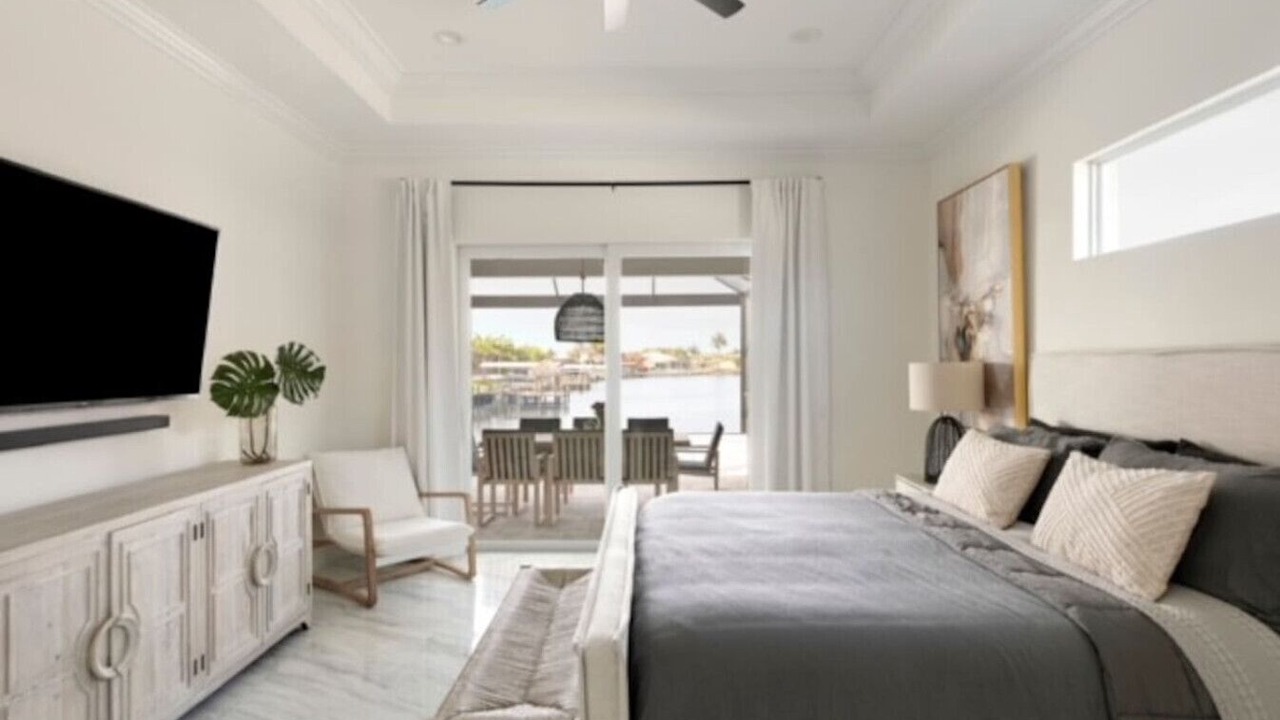 Photo of Others in Pelican