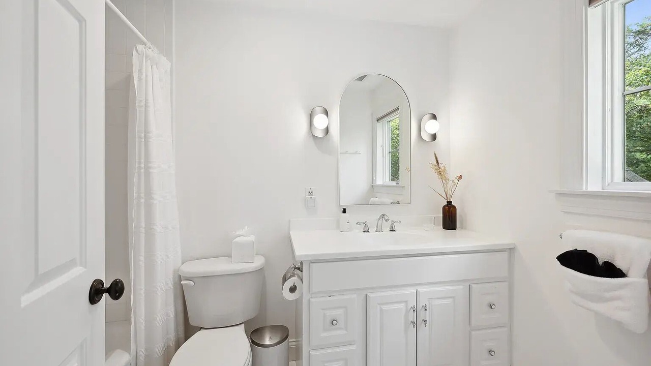 Photo of Bathroom in Water Mill