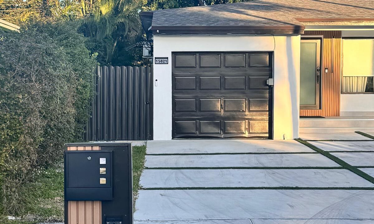 Photo of Outdoor in North Miami Beach