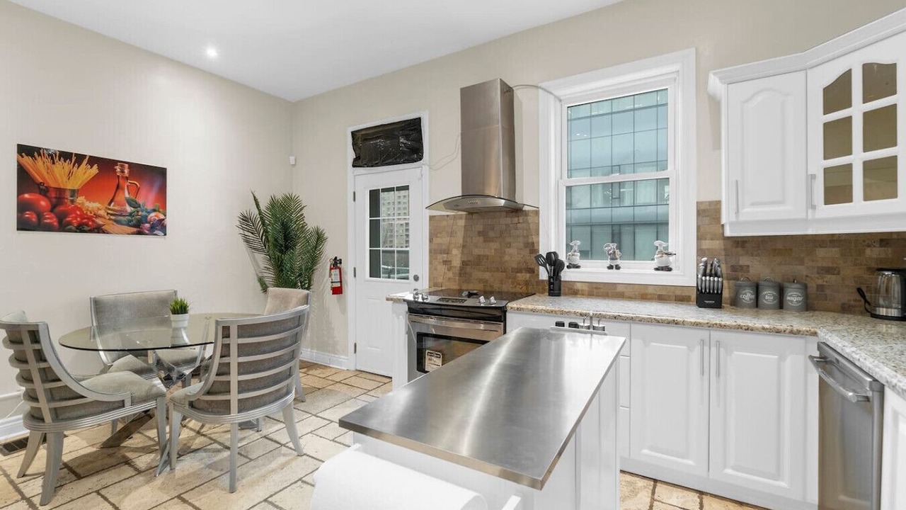 Photo of Kitchen in Church and Wellesley