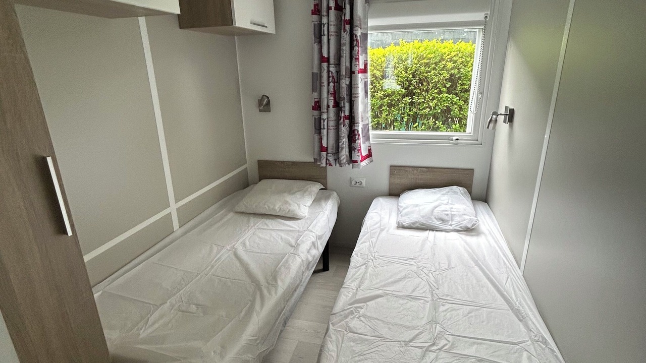 Photo of Bedroom in Saint-Michel-en-Greve