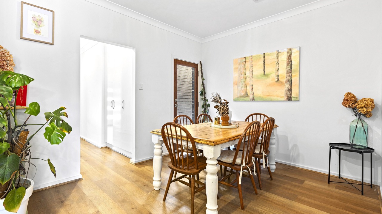 Photo of Others in Largs North