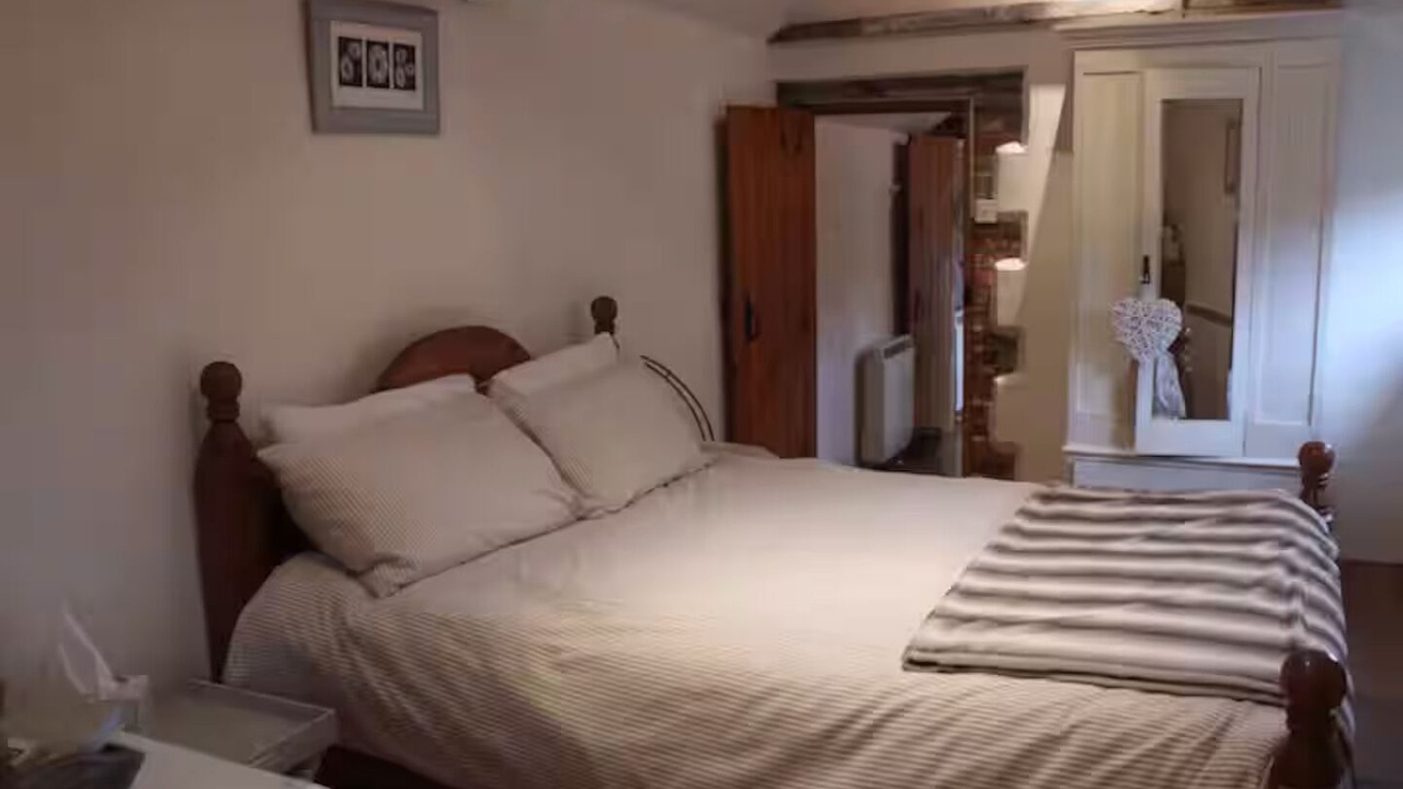 Photo of Others in Holt