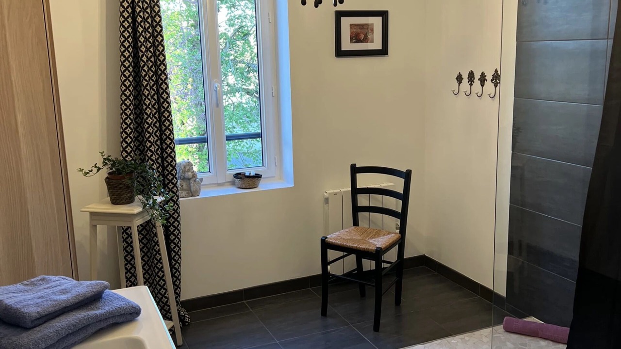 Photo of Others in Neuilly-le-Real