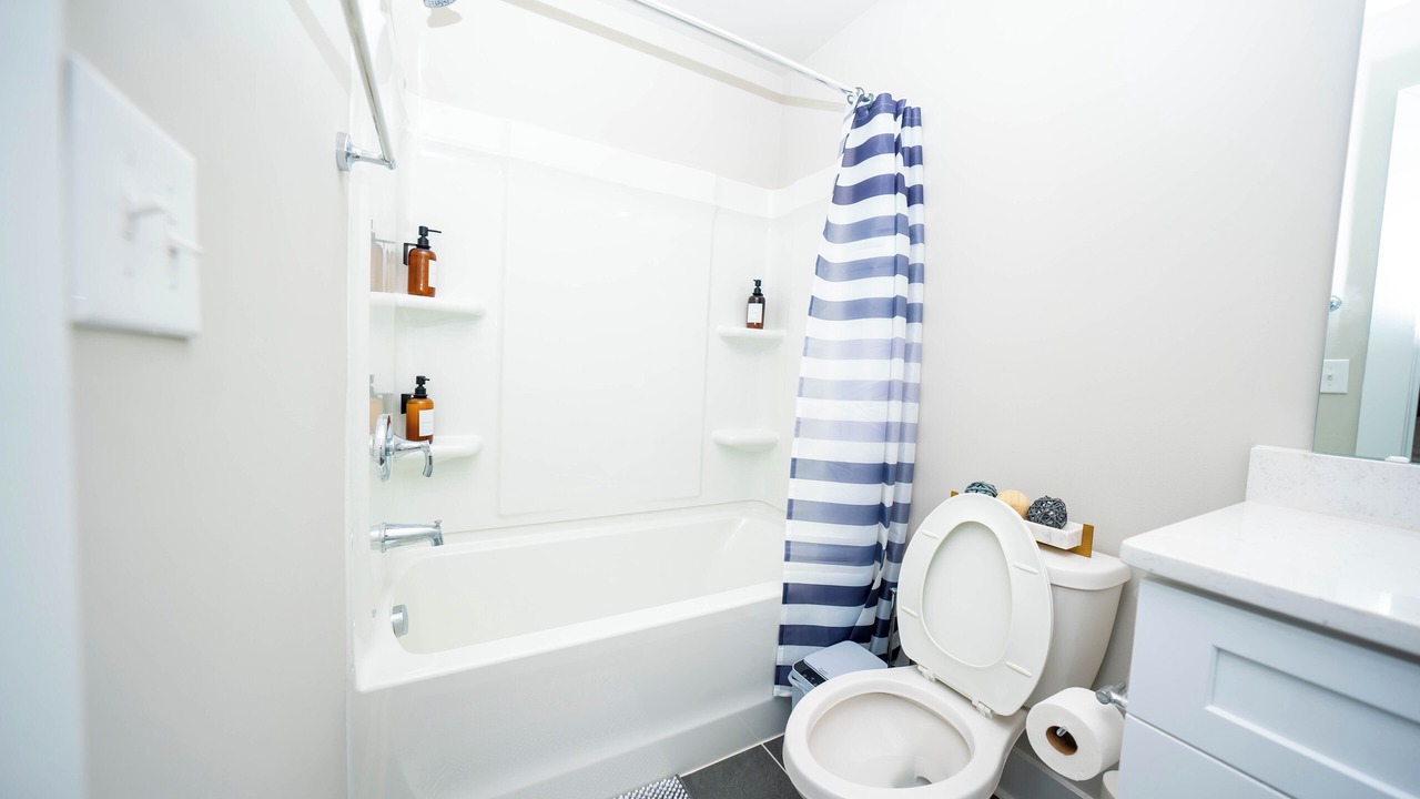 Photo of Bathroom in Sheffield Park