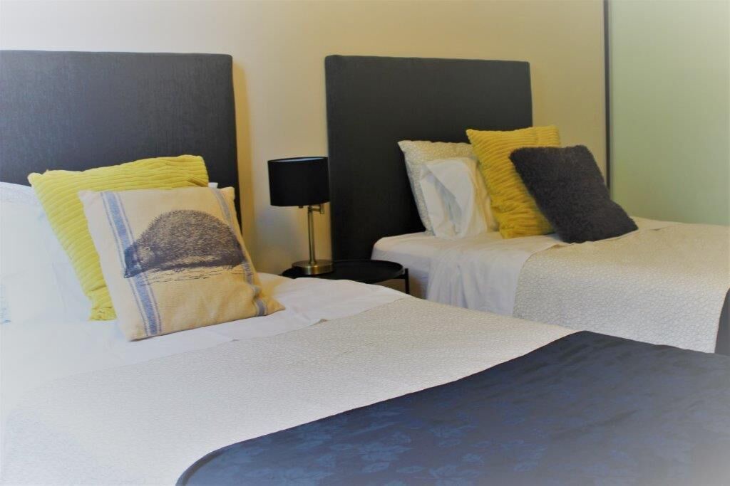 Photo of Others in Gordon