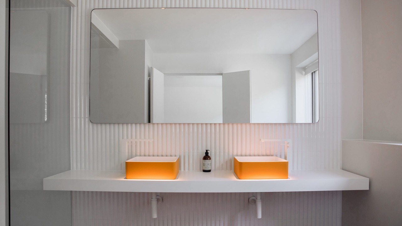 Photo of Others in Weem