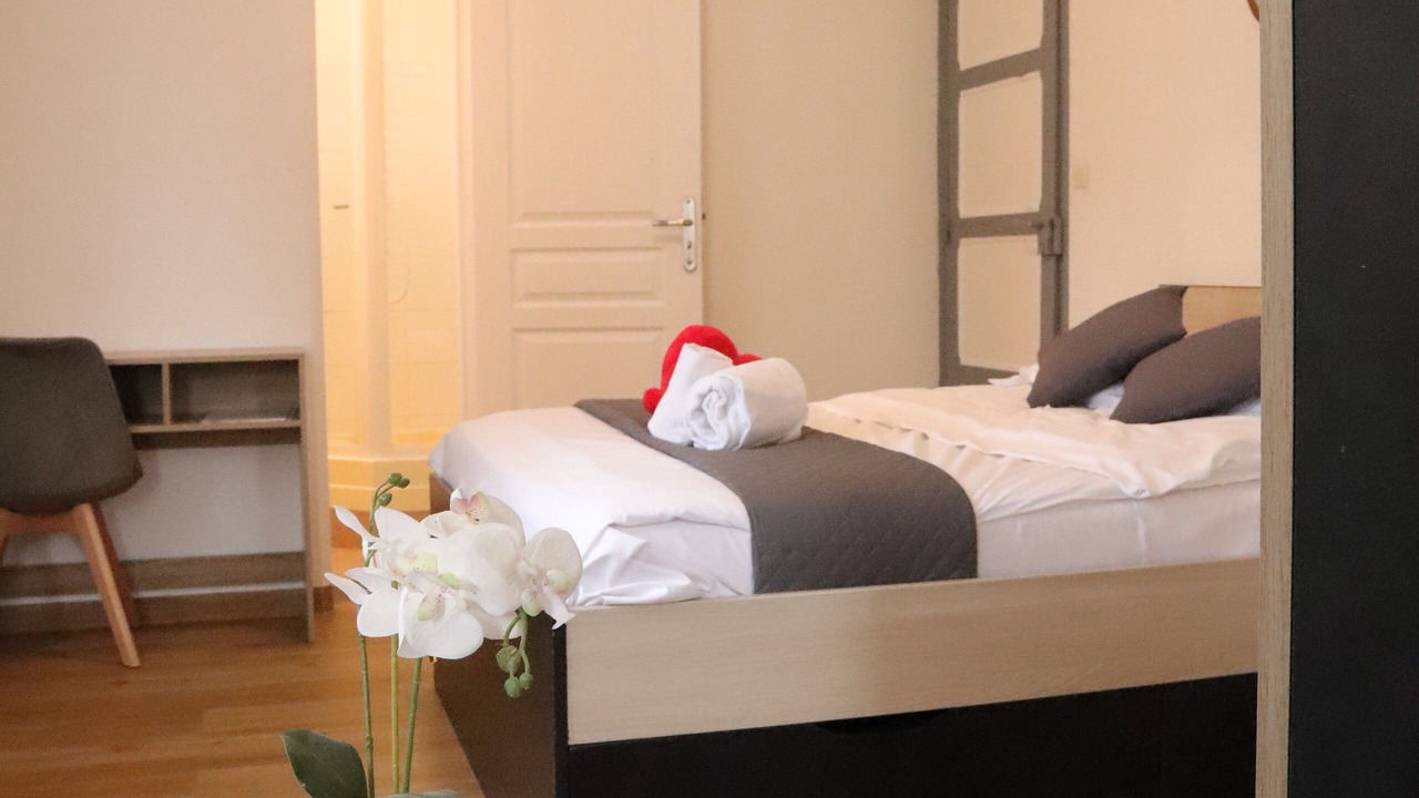 Photo of Bedroom in Breteuil