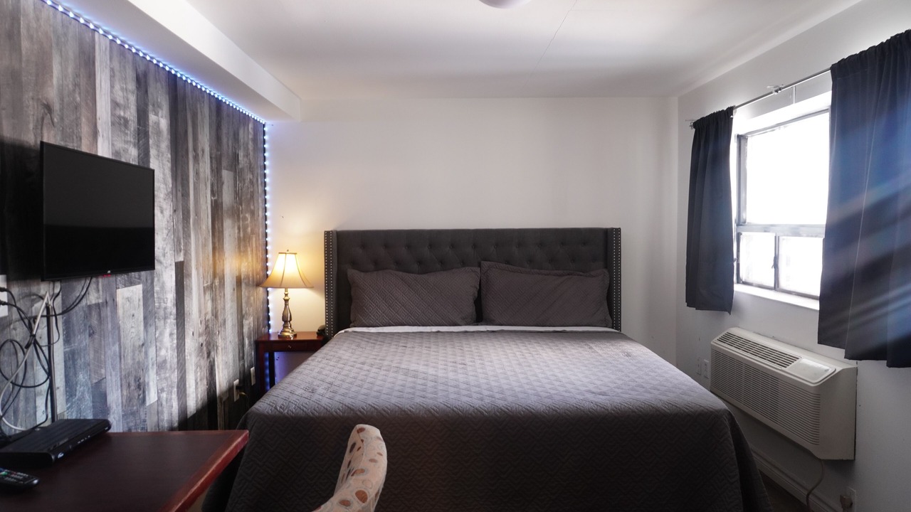 Photo of Bedroom in Aldershot