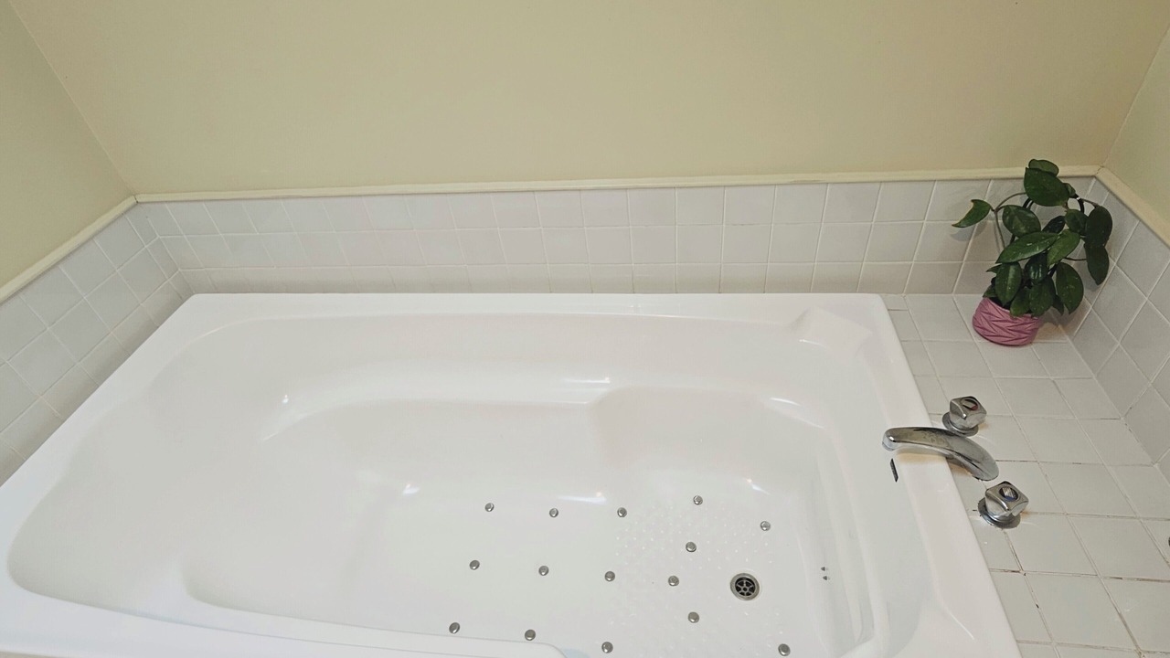 Photo of Bathroom in Three Kings