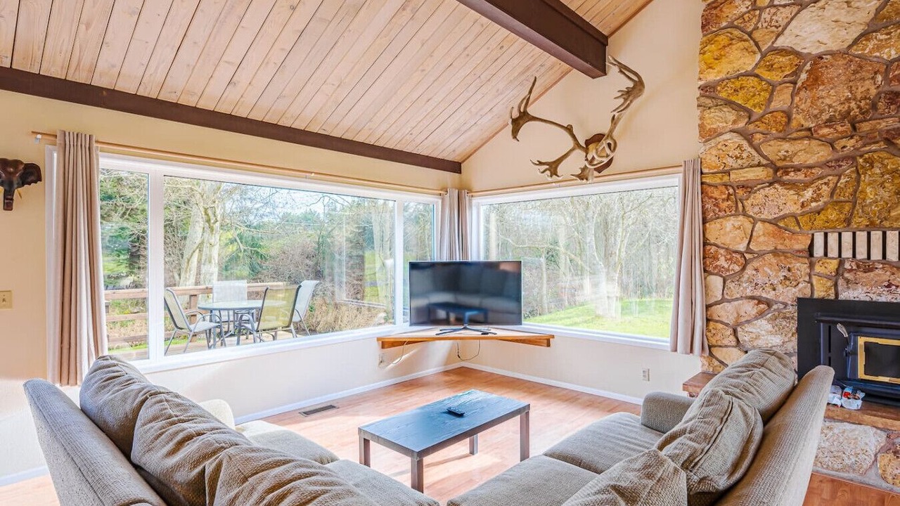 Photo of Livingroom in Sequim