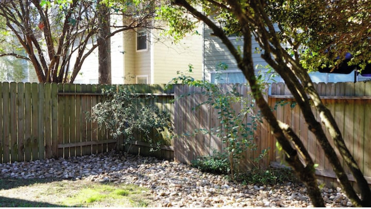 Photo of Outdoor in Alden Bridge