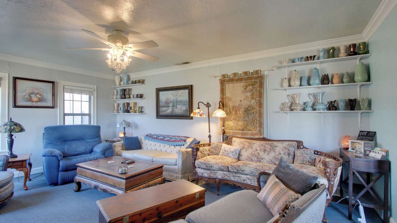 Photo of Livingroom in Lawton