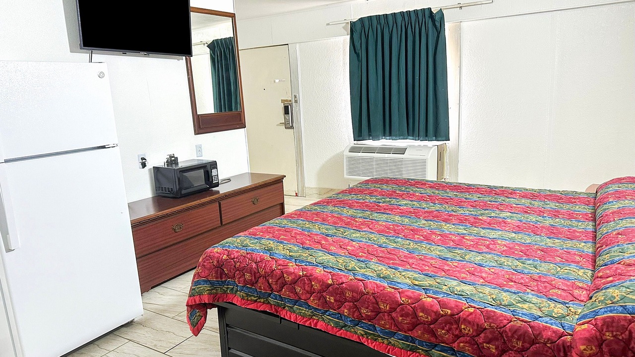 Photo of Bedroom in Marked Tree