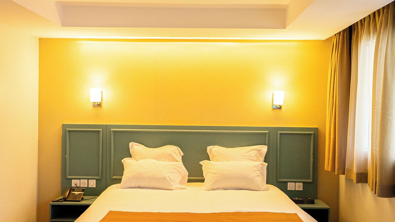 Photo of Bedroom in Calais City Center