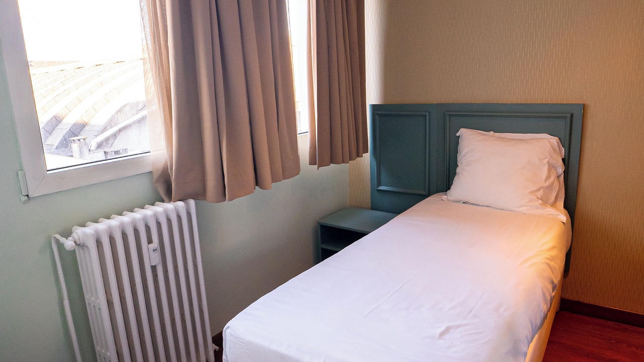 Photo of Bedroom in Calais City Center