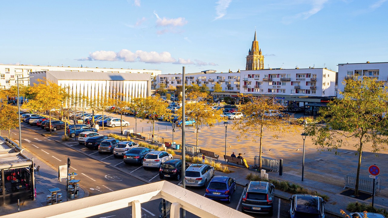Photo of Bedroom in Calais City Center