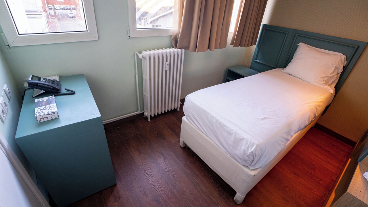 Photo of Bedroom in Calais City Center