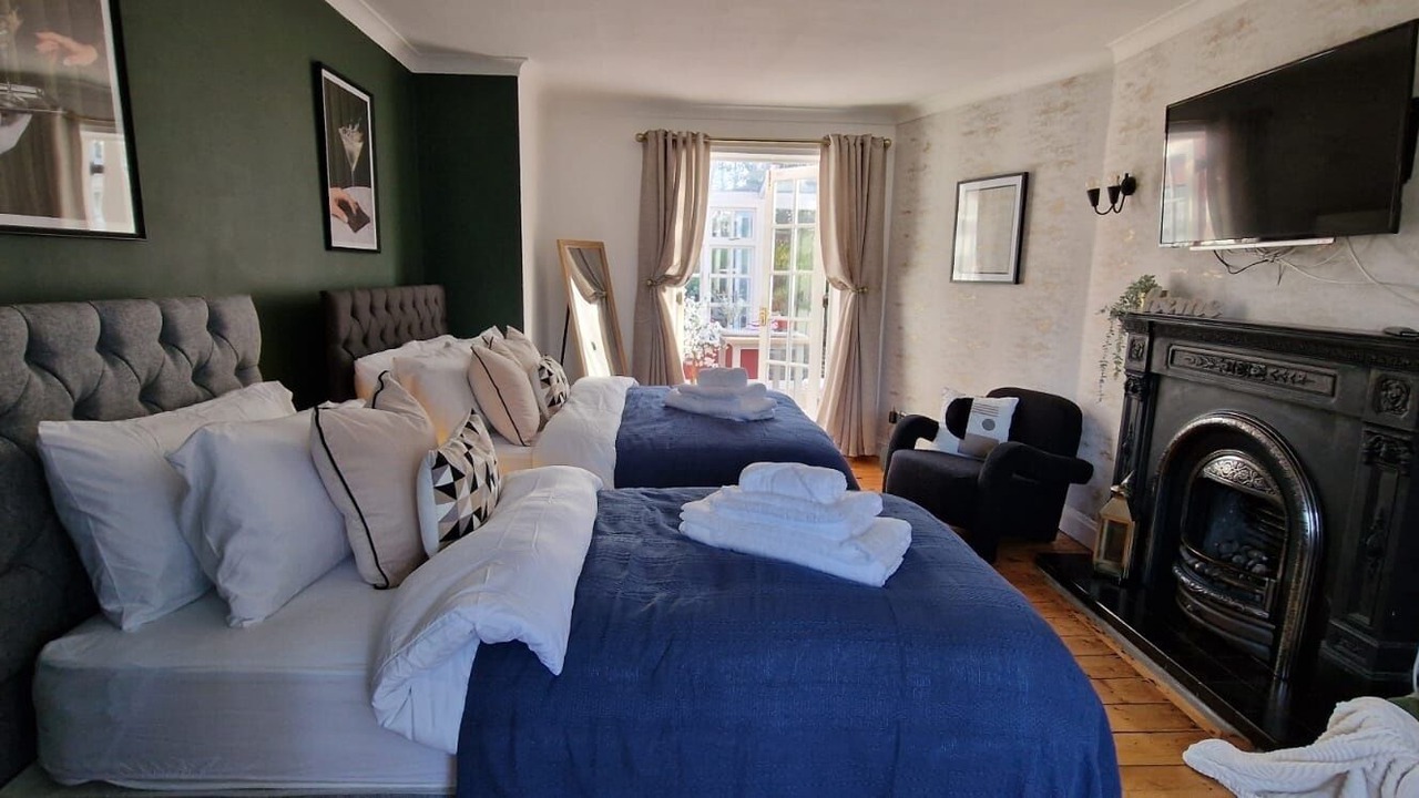 Photo of Others in Port Sunlight