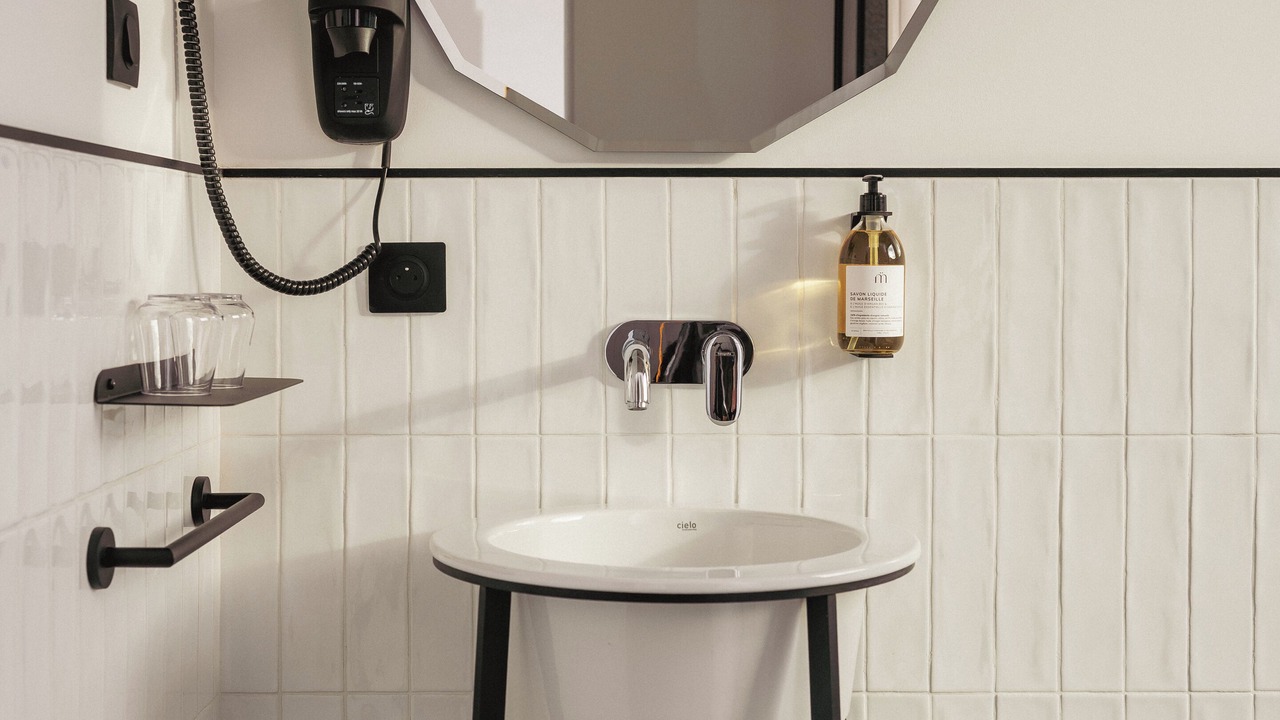 Photo of Bathroom in Richebourg - Saint-Clement