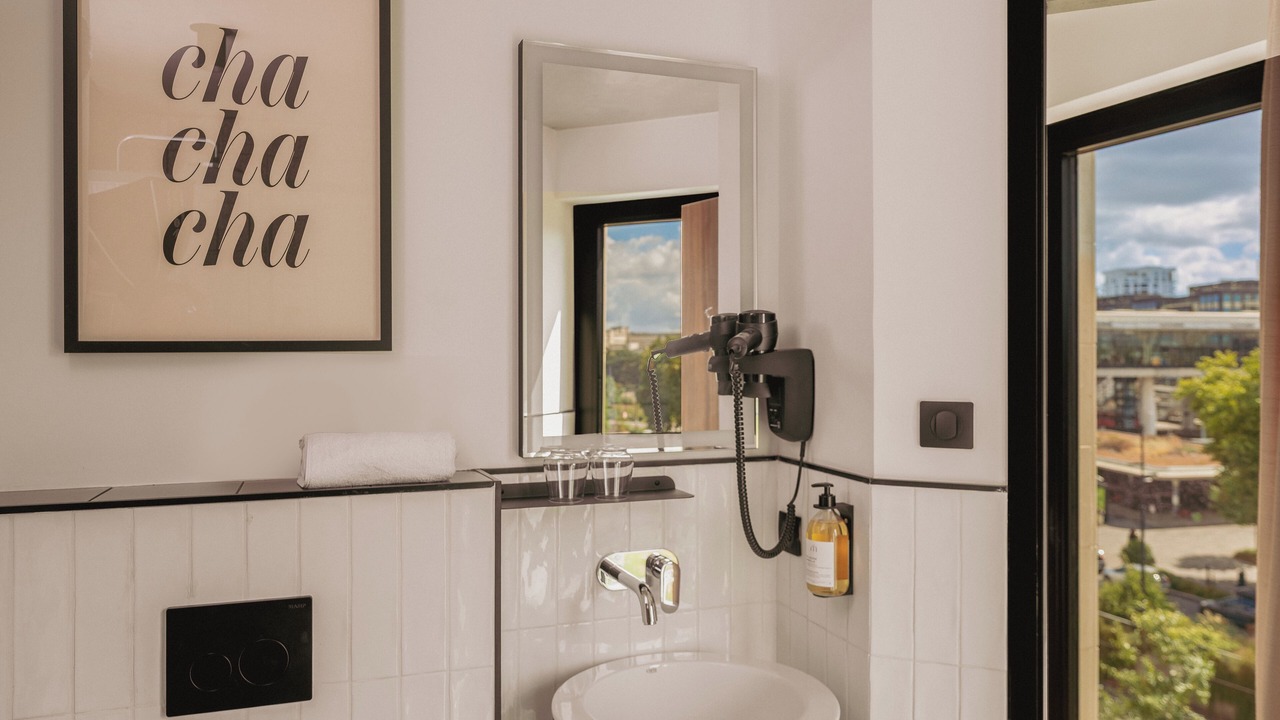 Photo of Bathroom in Richebourg - Saint-Clement