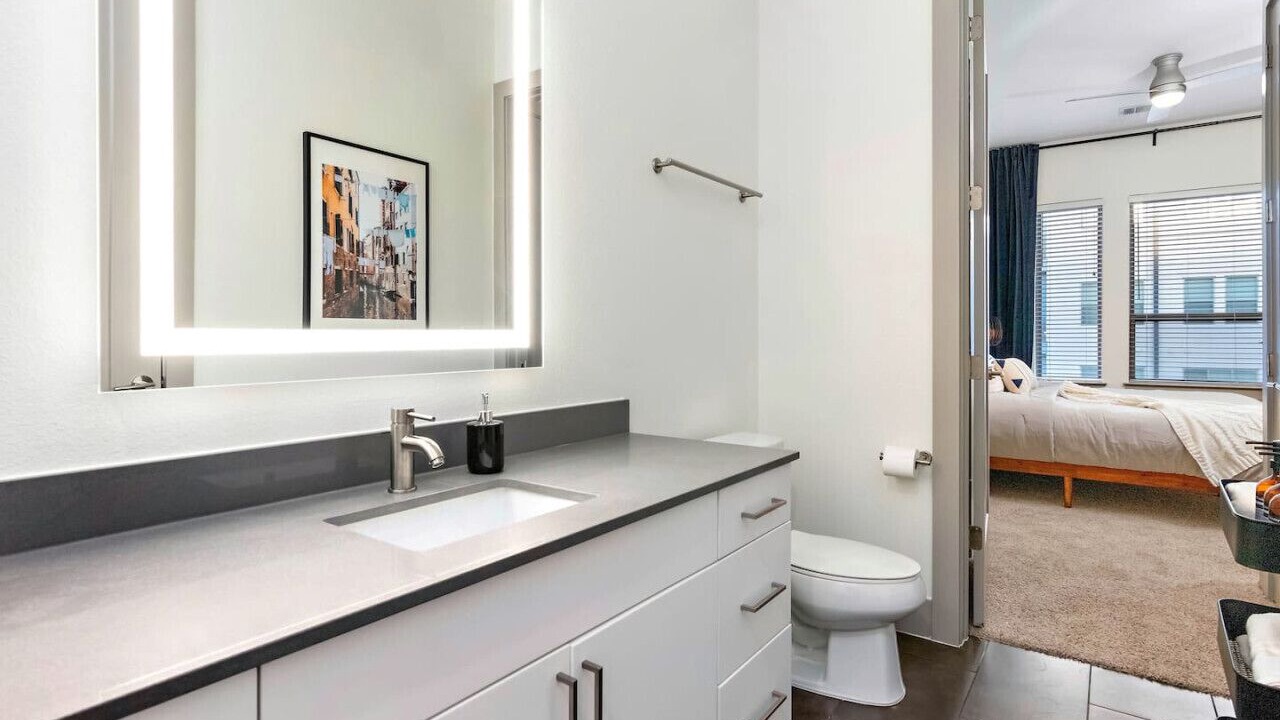 Photo of Bathroom in Main - Military Plaza