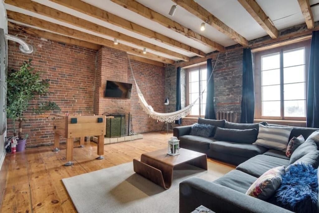 Photo of Livingroom in International District