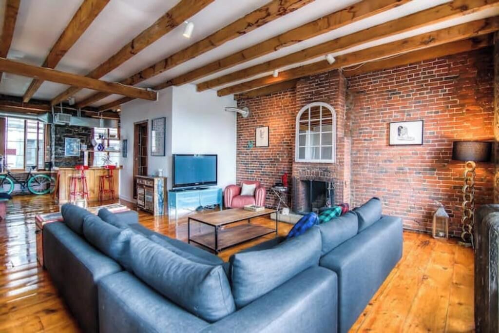Photo of Livingroom in International District