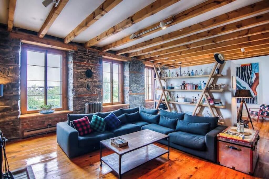Photo of Livingroom in International District