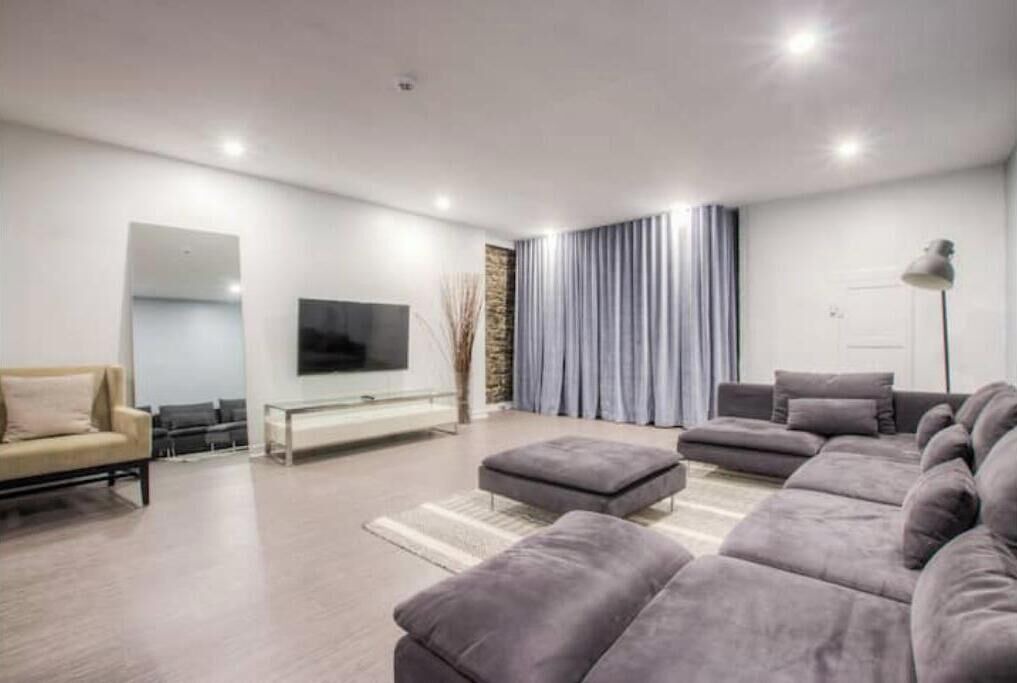 Photo of Livingroom in International District