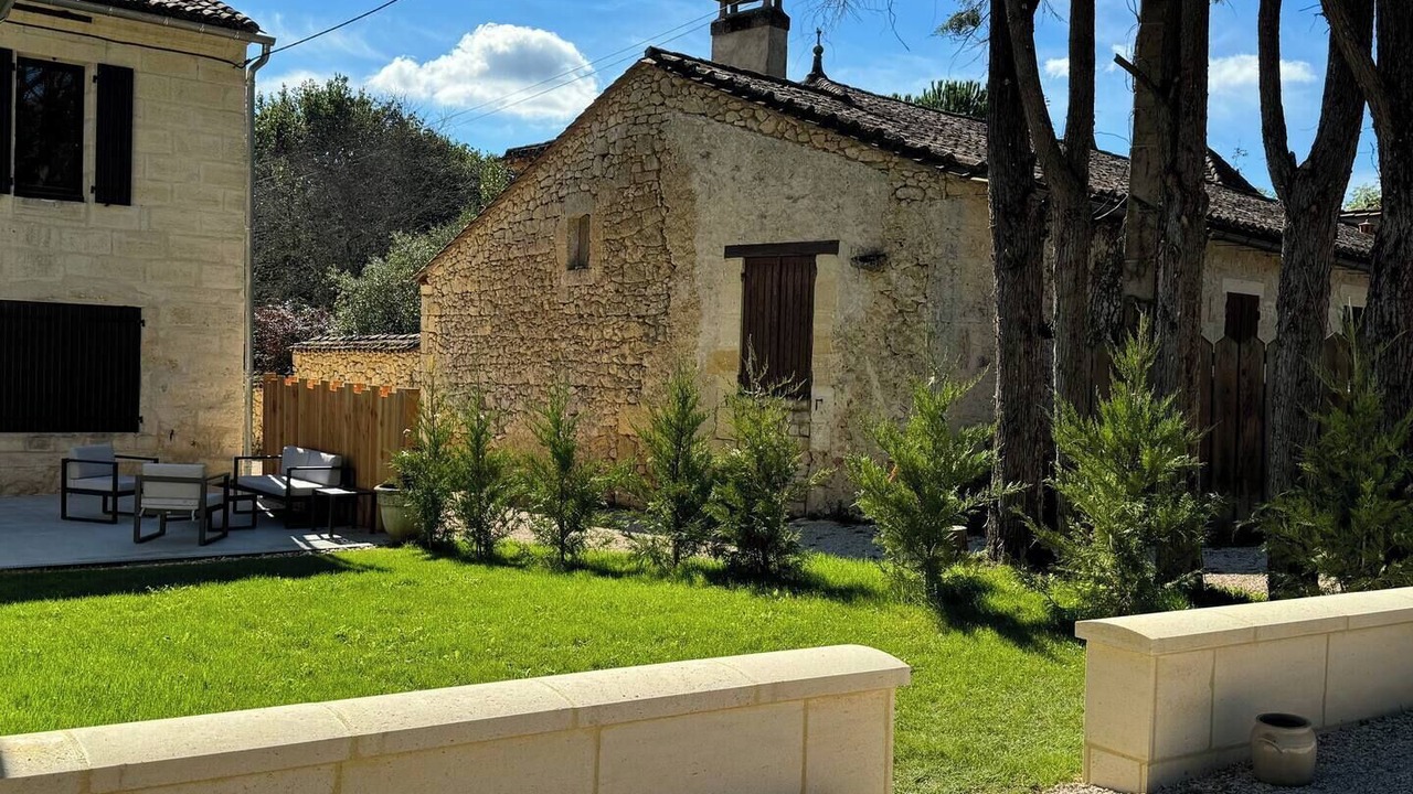 Photo of Patio Balcony in Naujan-et-Postiac