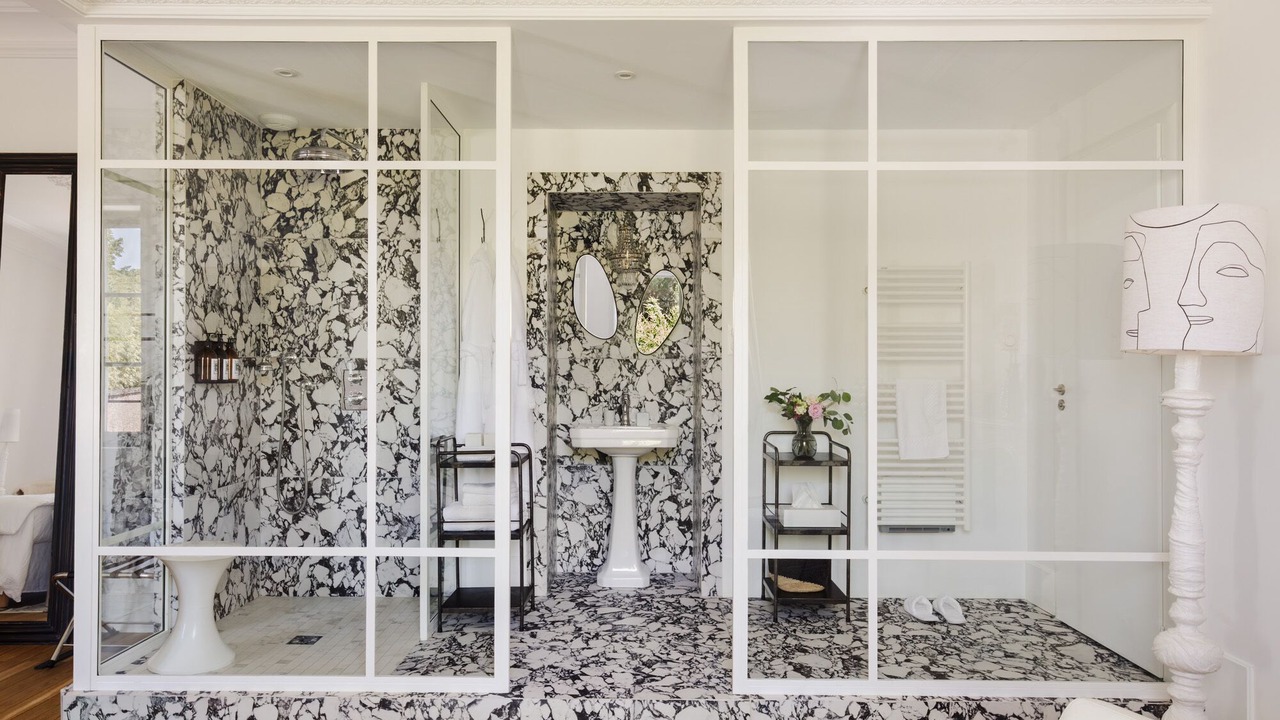 Photo of Bathroom in Beaune