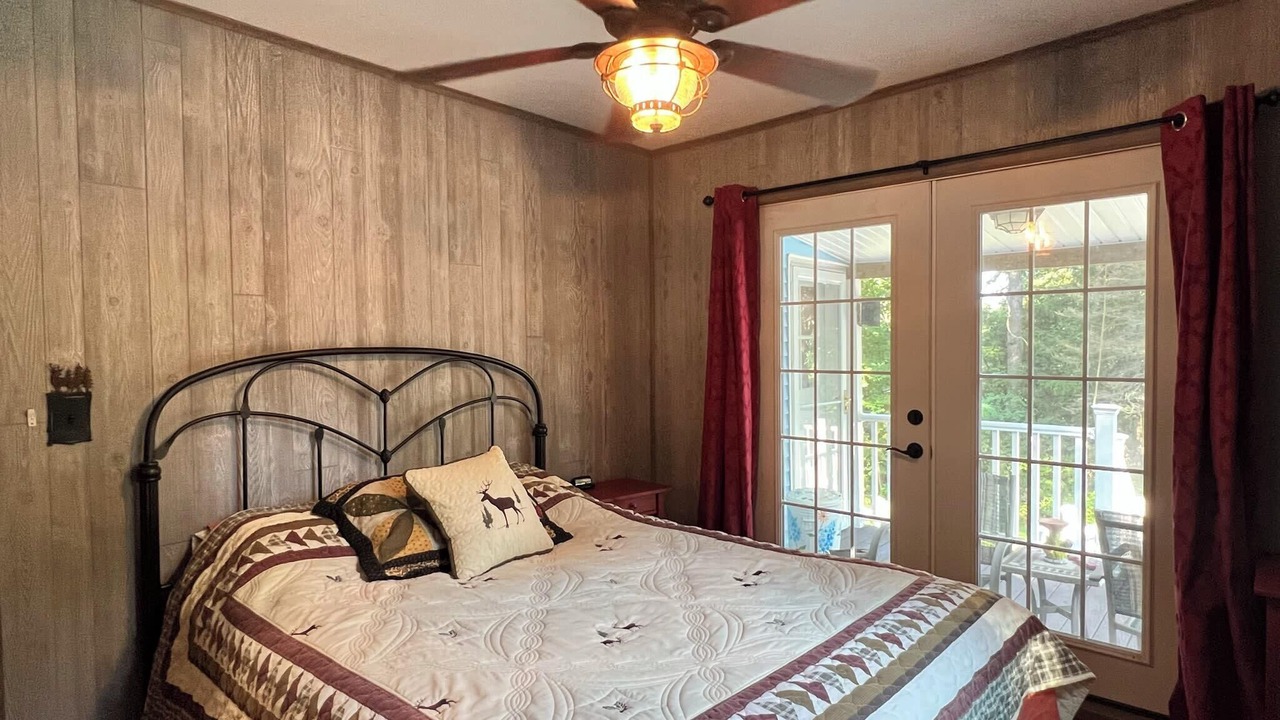 Photo of Others in Monroe