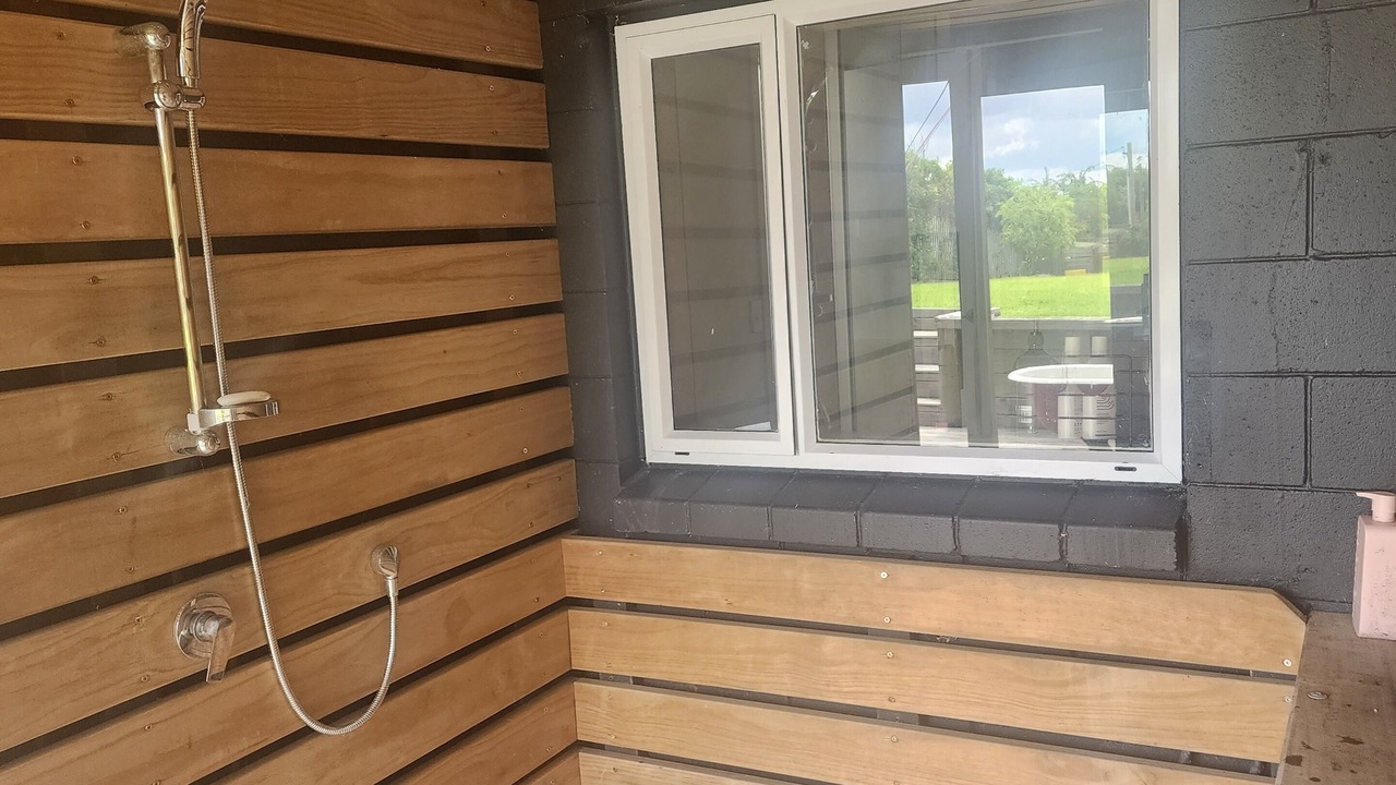 Photo of Others in Leigh