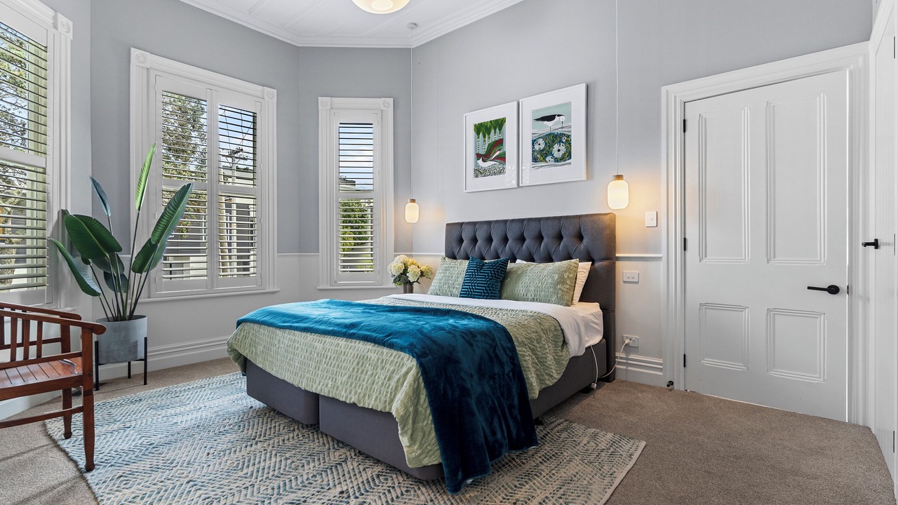 Photo of Others in Ponsonby