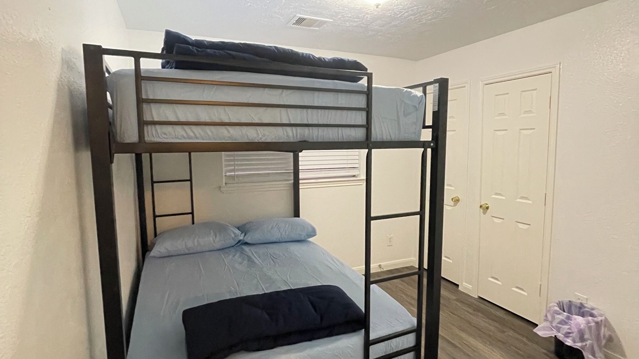 Photo of Bedroom in Northeast Houston