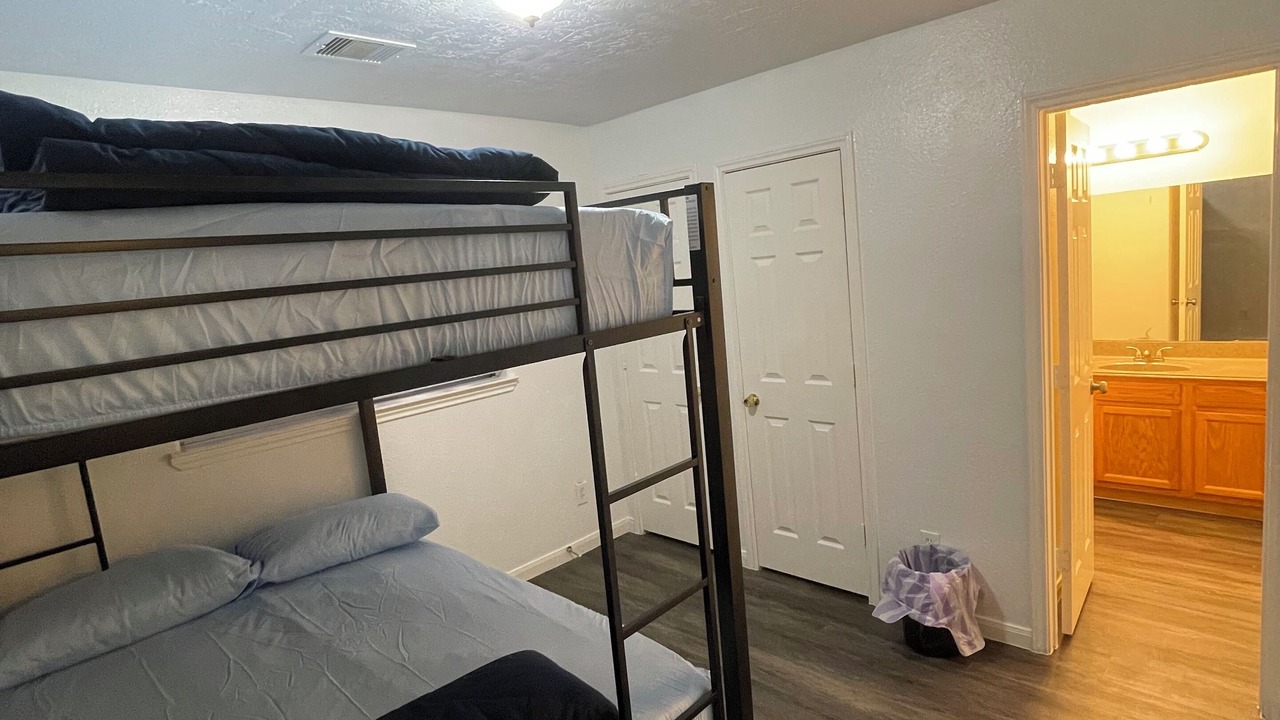 Photo of Bedroom in Northeast Houston