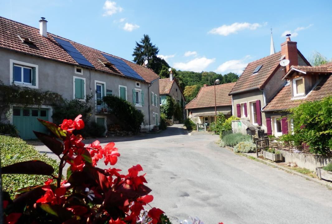 Photo of Outdoor in Broye