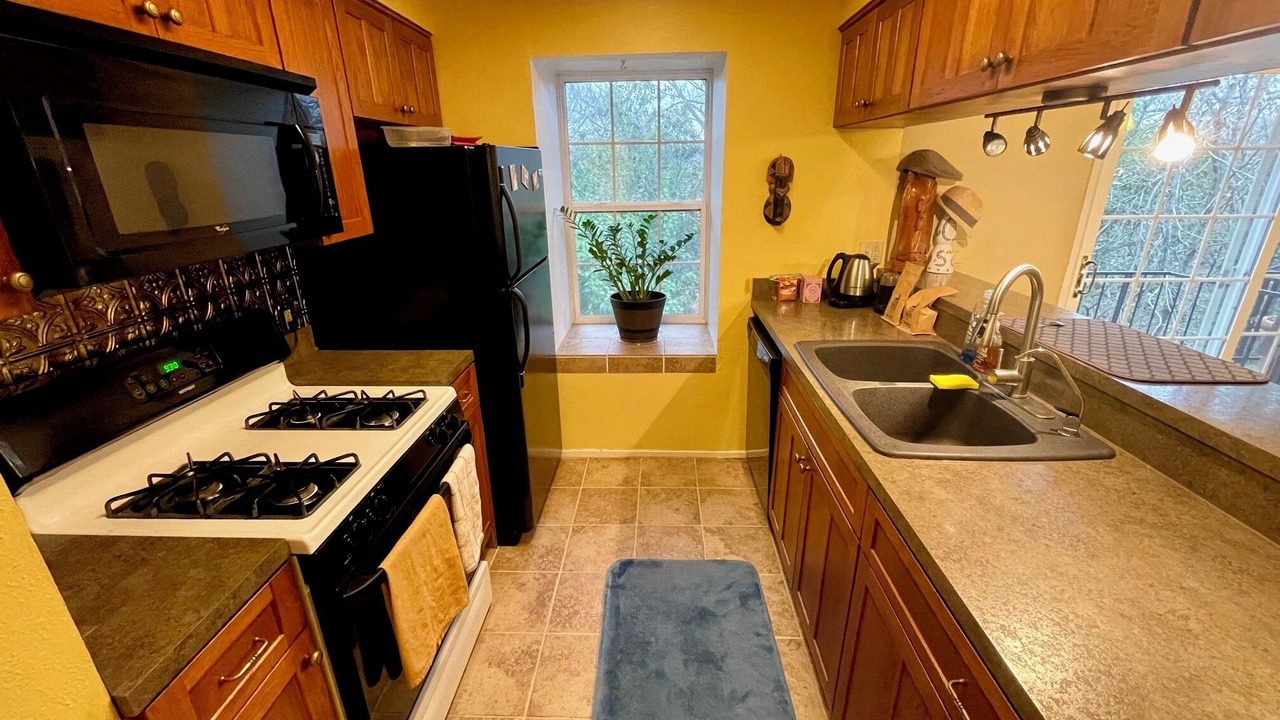 Photo of Kitchen in Allandale
