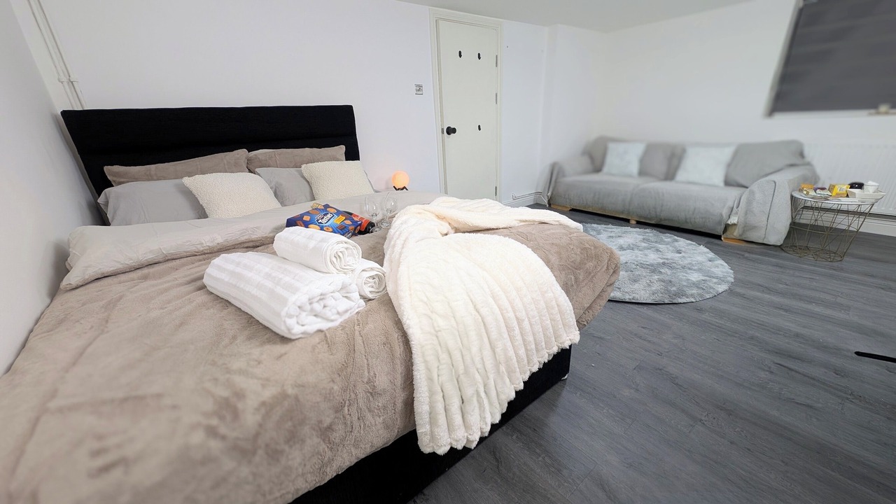 Photo of Others in Withington