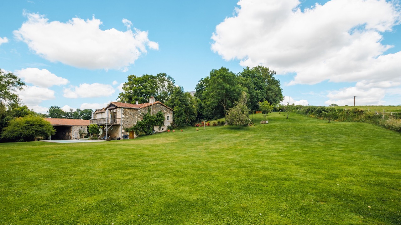 Photo of Outdoor in La Boissiere-en-Gatine